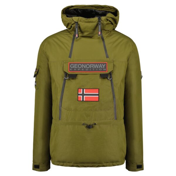 Geographical Norway Benyamine054_man_kaki