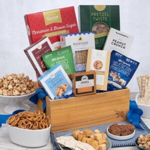 Classic Snack Attack: Gourmet Snack Gift Basket
